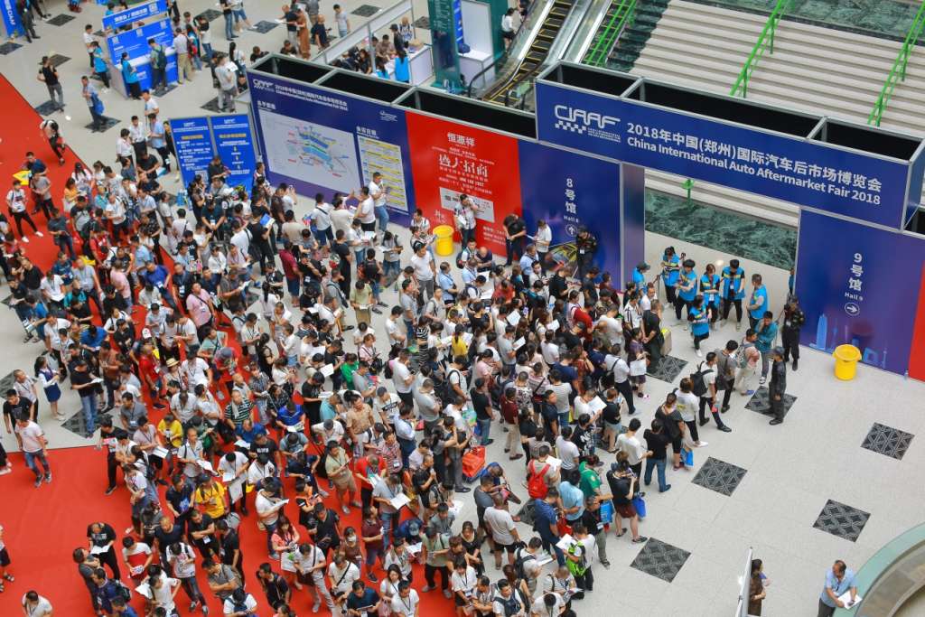 D:\ciaaf精选照片\6月27日\人流\大场面\WN1A8165.JPG
